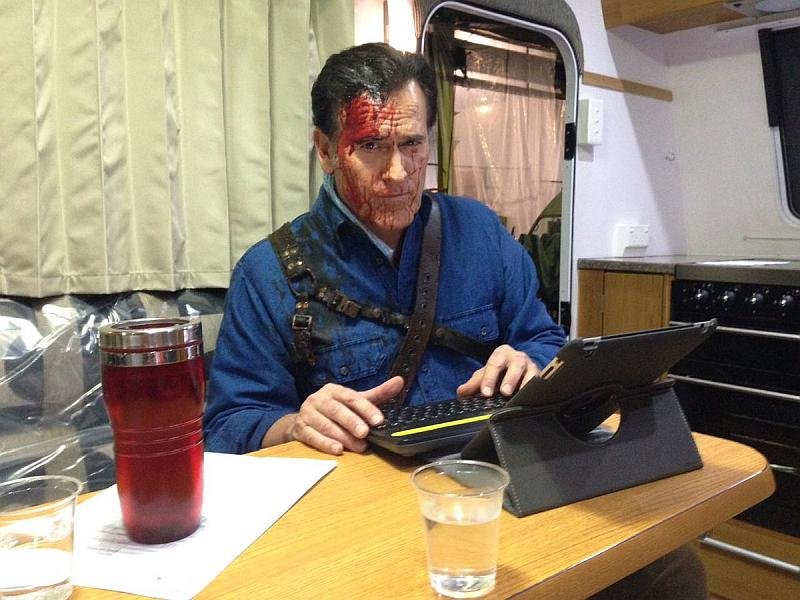 Ash vs. Evil Dead. Internet break